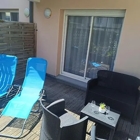 Apartment La